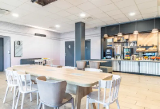 法國普瓦捷機場B&B住宿加早餐酒店