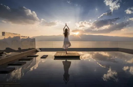 Elephant Study • Cliff Sea View Truffle Hot Spring Boutique Hotel (Fuxian Lake Scenic Area)