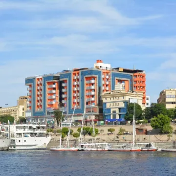 阿斯旺濱河廣場酒店 鄰近阿斯旺火車站的酒店