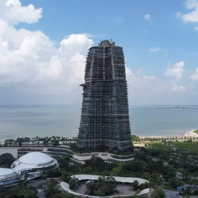 Spectacular Seaview Apartment at Forest City 森林城市水樂園附近的飯店
