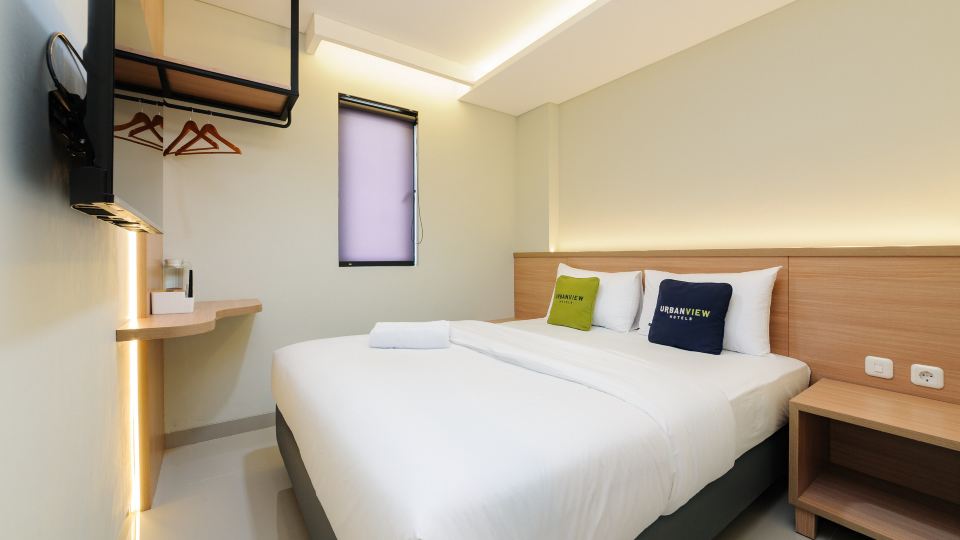 Urbanview Greenville Jakarta