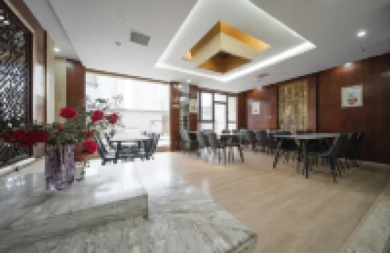 Aishe Boyue Hotel (Dongyang First Department Store)