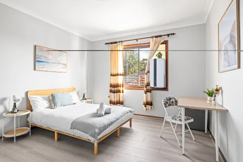 Comfortable Rooms near Local Shops – Belmore