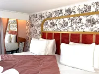 Hotel BOHEM Sacré-Coeur Hotels near 18th arr.