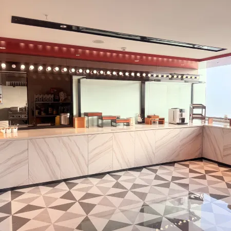 Baiman Hotel (Suizhou Bus Terminal Shuanglong Square Branch)