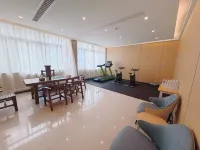 Homeinn · neo Hotel (Dezhou College Pedestrian Street Xuefu Branch) - نادي رياضي