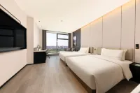 Atour Hotel (Hefei West Railway Station West Square)