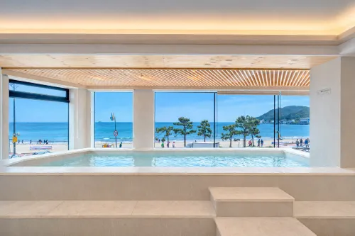 KAIVE Suite Busan Songjeong Signature - مبيت وإفطار