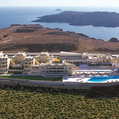 The Majestic Hotel Hotels near Nea Kameni