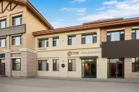 Floral Hotel · Nayoushan Boutique Inn (Yunding Market) - Mountain view