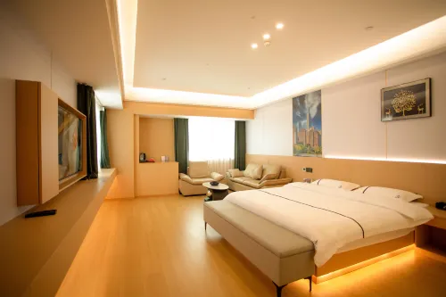 Xuancheng Guoyue Hotel (Xuancheng High-Speed Railway Station Guogou Plaza)