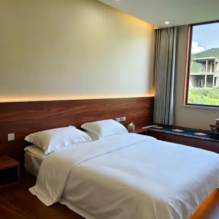 Modern Fusion Designer Holiday Villa (Langmusi Scenic Area Branch)