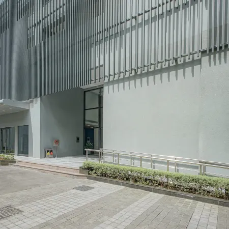 SOHO RESIDENCE SERVICED APARTMENT by PRIVATE