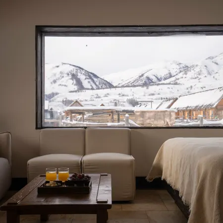 STAY·Youxin Wild Scenery Bed and Breakfast (Hemu Scenic Area Branch)