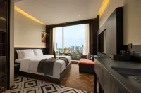 GRIFFITH | Griffith Design Hotel (Shijicheng Chayuan Subway Station) - balcony