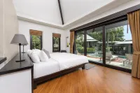 [NEW] HiNSAMAAN Pool Villa, 3 BDR, 4BA - Bãi đậu xe