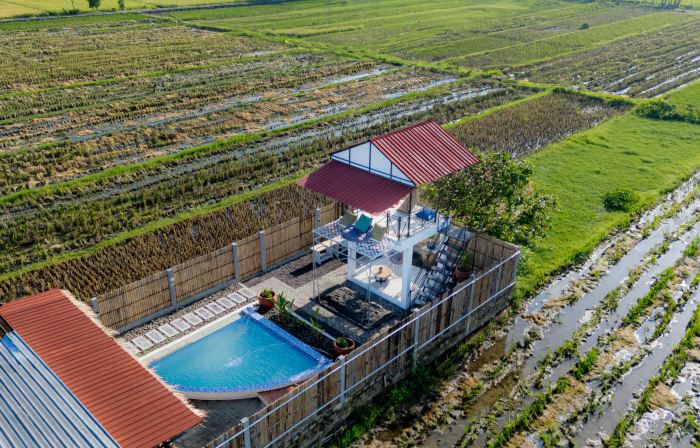 Villa New D'Bamboo by Plesirhatiyogja
