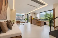 Shanheju View Homestay (Observation Deck Branch, Xijiang Qianhu Miao Village) - 2-Star