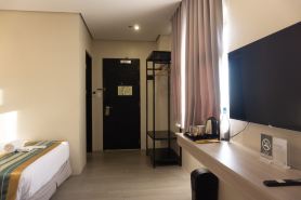Melad Hotel