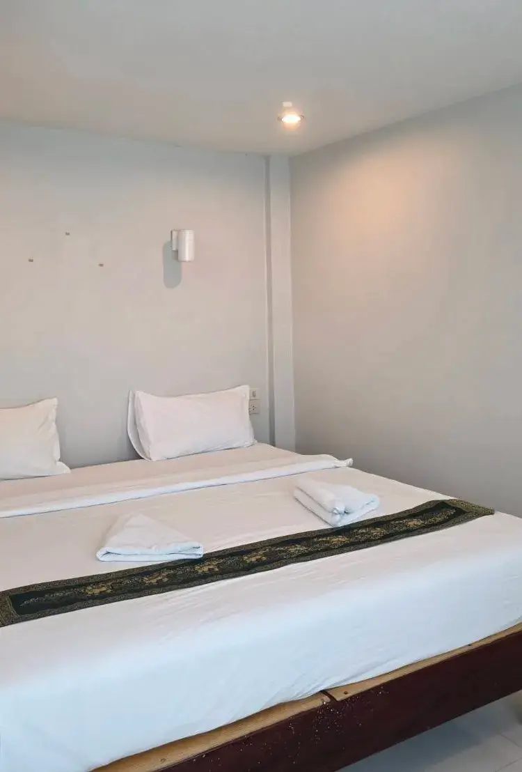 ห้องมาตรฐานเตียงใหญ่ โซนA มีหน้าต่าง
