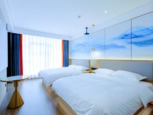 Nanchang Spa Online E-sports Hotel (Jianshe West Road)