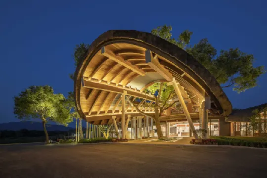 Blonsay Tropical Rainforest Resort Hotel