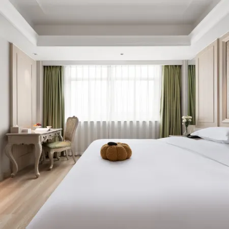 Four Seasons Fashion Hotel (Yongkang South Railway Station Xijinqiao Pedestrian Street)