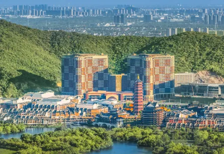 Longemont Taihu Lake Town Hotel