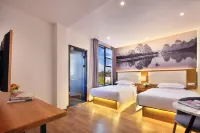 Yangshuo Jingshe Light Luxury Holiday Hotel (West Street Lijiang Scenic Area Branch) Các khách sạn ở Dương Sóc