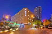 Jinjiang Inn Select Hotel Hotel a Qingniwaqiao and Dalian Railway Station