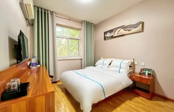 魯鑫酒店（順興北路順平汽車站店）