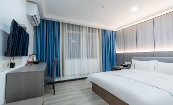 Yelin Hotel (Shenzhen Ailian Subway Station)