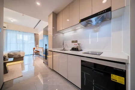 Langhua Audio & Video ·Apartment (Chuangzhi Yuncheng DJI Sky City Branch)