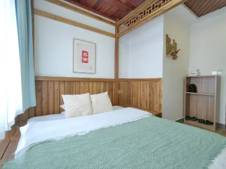 Just waiting for you inn (Zhangjiajie Railway Station Tianmenshan Cableway Station)