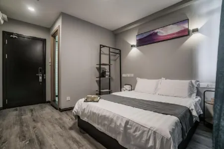 Paly Hotel