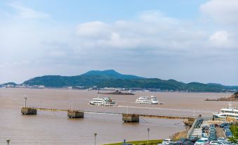 Ji Hotel (Zhoushan Zhujiajian Wugongzhi Wharf)