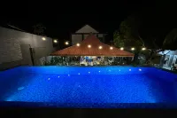 Pavilla Labuan Bajo Hotels in Tondong Belang