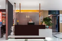 Zhijin Bo'an Hotel (Hongzhou International Plaza)
