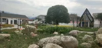 Yongxiu Banxiang Huatian Homestay Hotels near Yunju (Cloud Home) Mountain