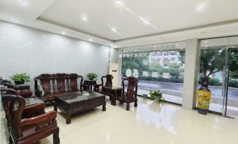 Xingguo Jintai Business Hotel