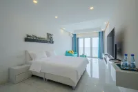 Outside the city, there is Starlight, Hailili Seaview Homestay
