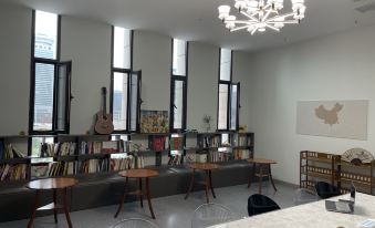 Taiyuan Qiluo Youth Hostel (Wuyi Square)