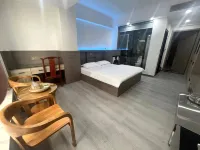 Gaozhou Yayuan Theme Hotel (Letian Hot Spring)