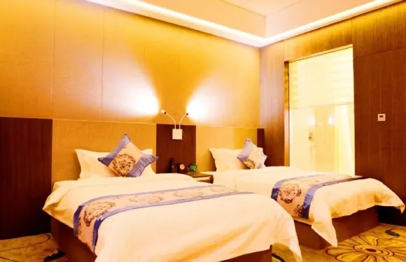 台前鳳凰大酒店