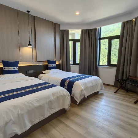 Fuping Joy Mountain Retreat | Elegant Scenic Courtyard Art Inn (Giant Panda Base Branch)