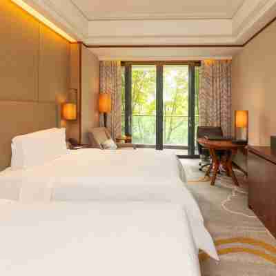 Jiazhou Ligang Hotel Rooms