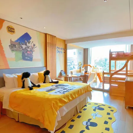 Bright Resort