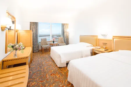 Golden Crown China Hotel