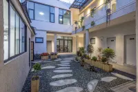 Dali Yunshuiyuebo Seaview Photography Boutique Hotel (Erhai Ecological Corridor Branch)