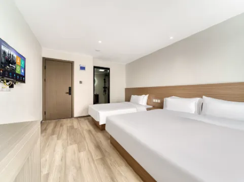 花田讃ホテル（西湖中河北路地下鉄駅）